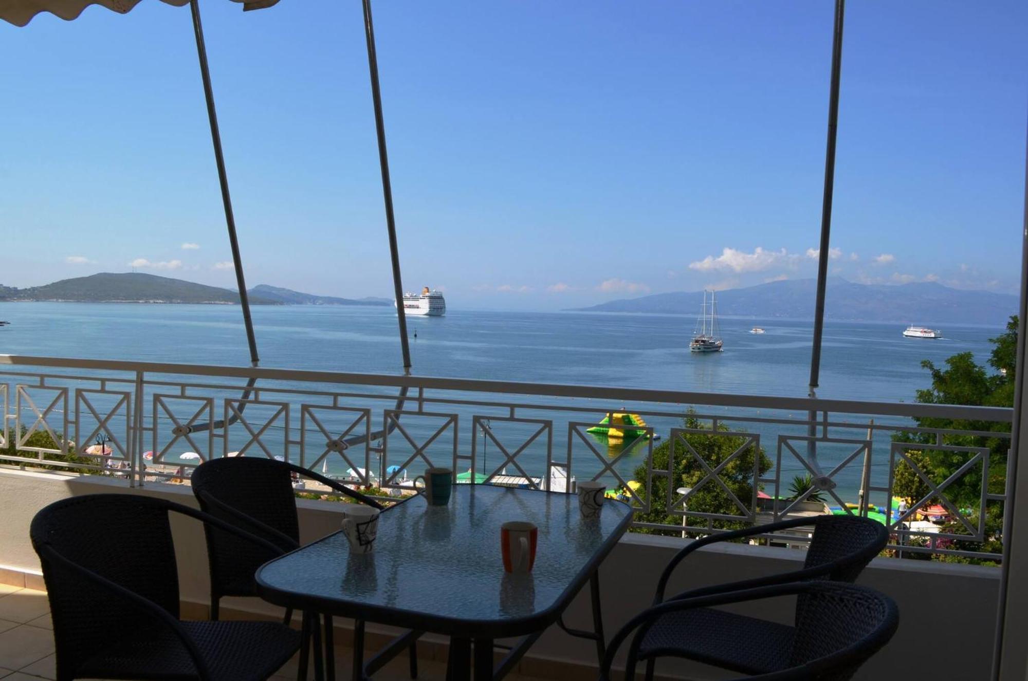 Apartments Blue Horizons Sarande Exterior photo