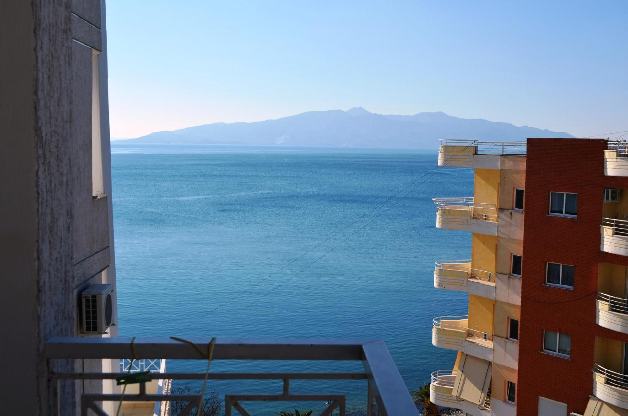 Apartments Blue Horizons Sarande Exterior photo